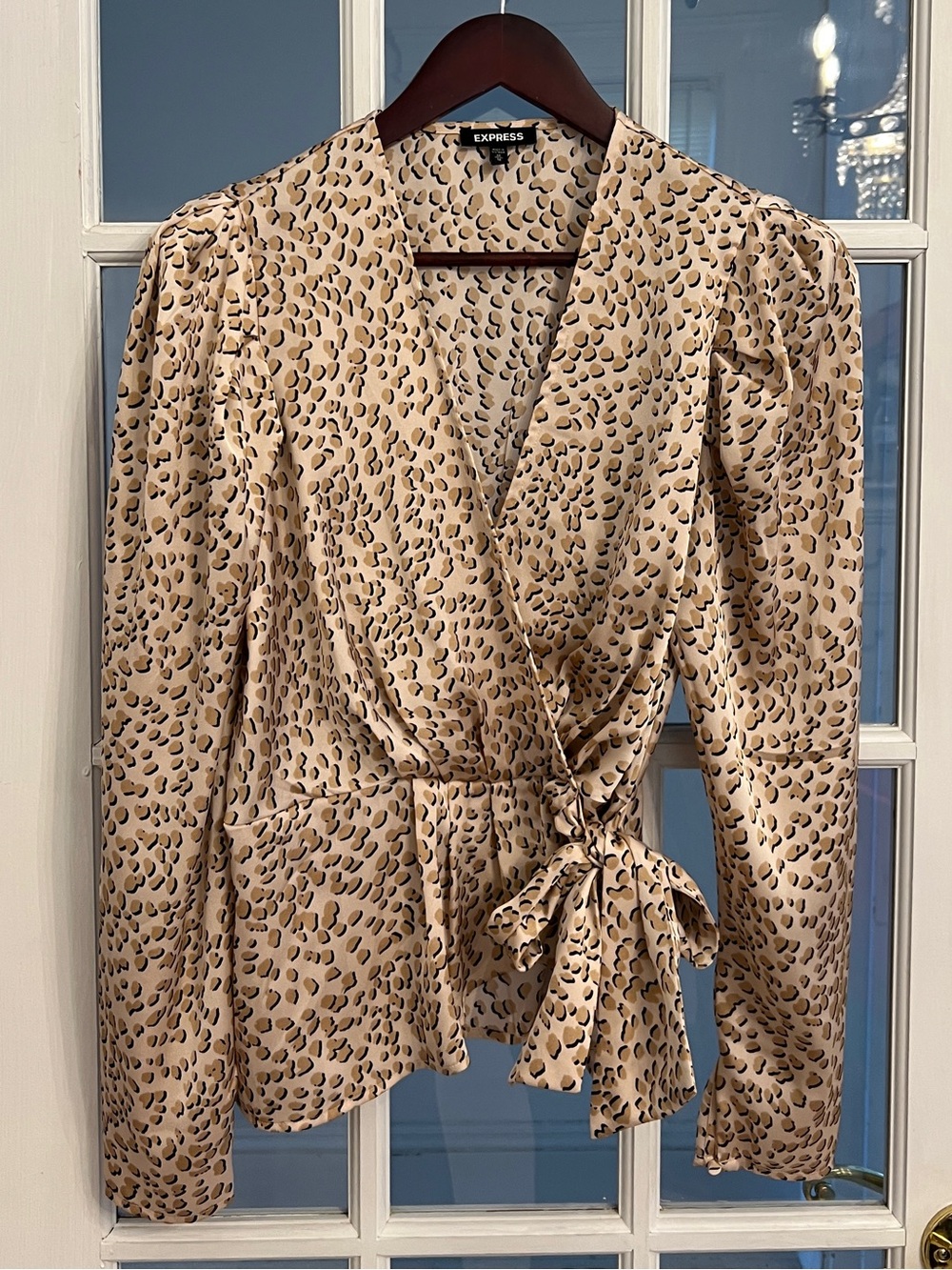 EXPRESS Women’s Leopard Print Satin Wrap Tie Waist Puff Sleeve Blouse M